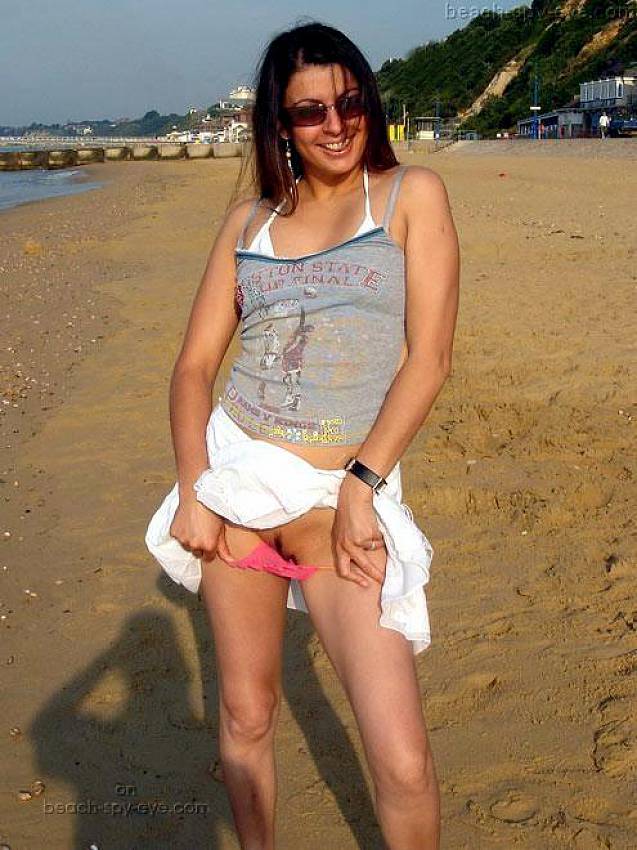 Beach Naked Chick Beads - Nude Amateurs at beach posing. Amateur content - 12 pics.